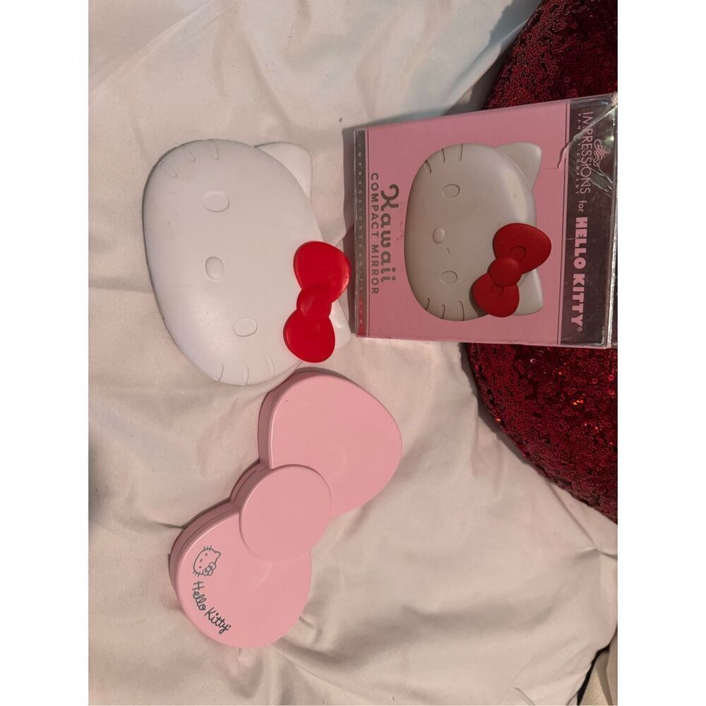 2x impressions x Hello Kitty handheld compact/purse Touchpad lighted mirrors